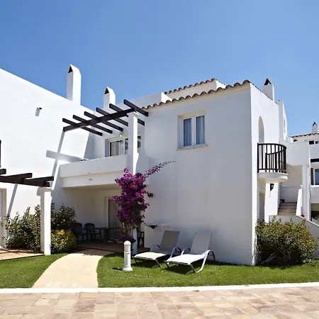 Aparthotel Grupotel Aldea Cala'n Bosch 4*